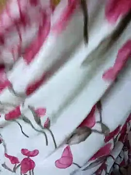 Snapshot of aliseanu chatting on 03-18-25, 04:39 aliseanu online show from 03-18-25, 04:39