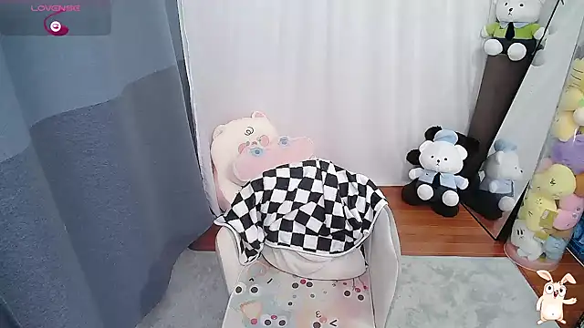 CN-Doudou online show from 10-21-25, 02:33