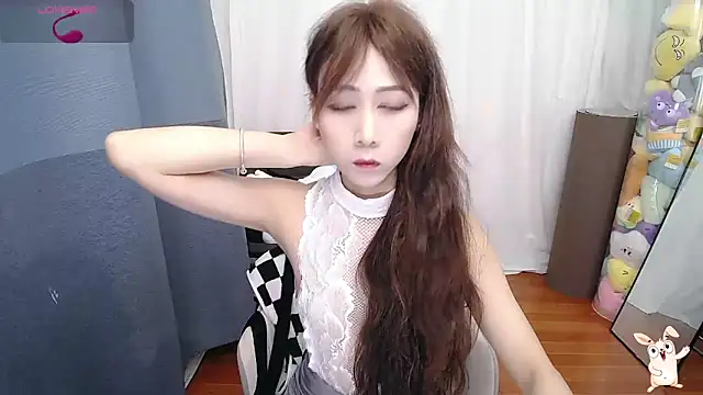 CN-Doudou online show from 09-30-25, 02:28
