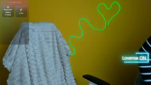 Evelina GG online show from 10-26-25, 12:16