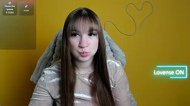 Evelina GG online show from 11-17-25, 06:39