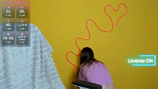 Evelina GG online show from 11-14-25, 12:20