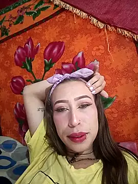Snapshot of samy-blonde chatting on 05-19-26, 02:02 samy-blonde online show from 05-19-26, 02:02