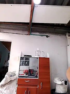 Snapshot of DirtyStefaniax chatting on 10-21-25, 05:34 DirtyStefaniax online show from 10-21-25, 05:34