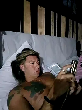 Lovely milk online show from 11-22-25, 09:13