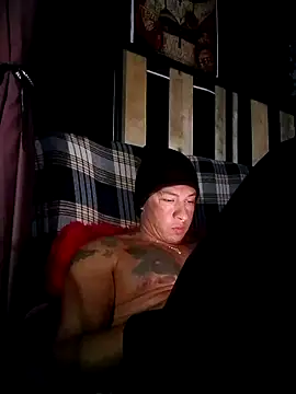 Snapshot of Lovely_milk chatting on 10-26-25, 08:53 Lovely milk online show from 10-26-25, 08:53