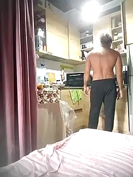 Snapshot of Lovely_milk chatting on 09-27-25, 10:54 Lovely milk online show from 09-27-25, 10:54