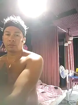 Snapshot of Lovely_milk chatting on 09-22-25, 01:50 Lovely milk online show from 09-22-25, 01:50