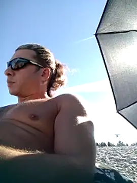 Snapshot of Lovely_milk chatting on 10-31-25, 08:55 Lovely milk online show from 10-31-25, 08:55