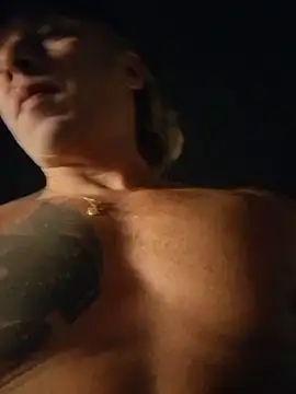 Snapshot of Lovely_milk chatting on 03-08-25, 05:01 Lovely milk online show from 03-08-25, 05:01