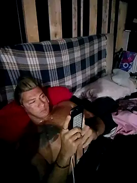 Snapshot of Lovely_milk chatting on 10-29-25, 09:36 Lovely milk online show from 10-29-25, 09:36