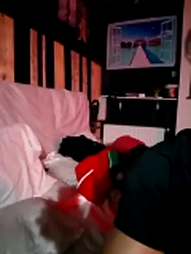 Lovely milk online show from 12-13-25, 10:38