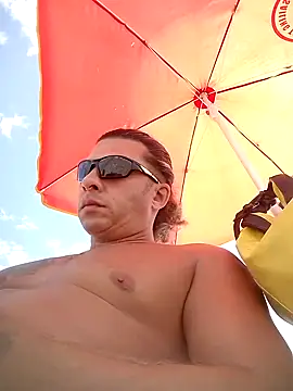 Snapshot of Lovely_milk chatting on 09-16-25, 09:21 Lovely milk online show from 09-16-25, 09:21