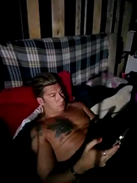 Lovely milk online show from 11-17-25, 09:30