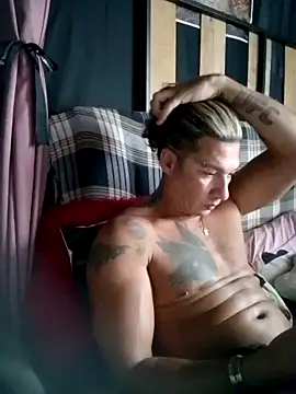 Lovely milk online show from 11-13-25, 09:24