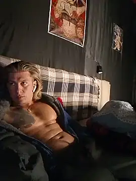 Snapshot of Lovely_milk chatting on 03-04-25, 05:24 Lovely milk online show from 03-04-25, 05:24