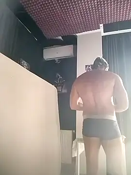 Snapshot of Lovely_milk chatting on 09-19-25, 09:57 Lovely milk online show from 09-19-25, 09:57