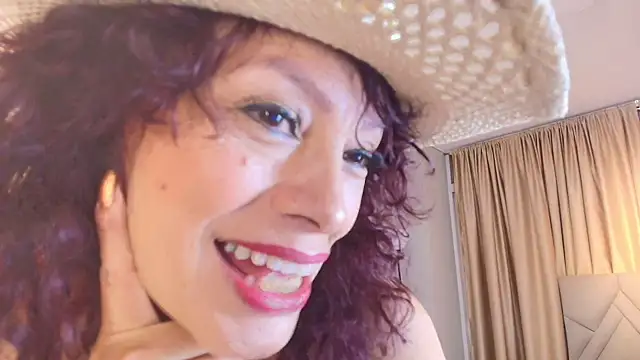 Snapshot of Kasandra_Gomez chatting on 05-31-26, 12:33 Kasandra Gomez online show from 05-31-26, 12:33