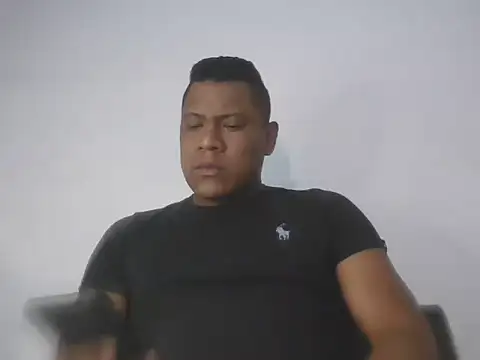latinblack01 online show from 10-06-25, 02:07