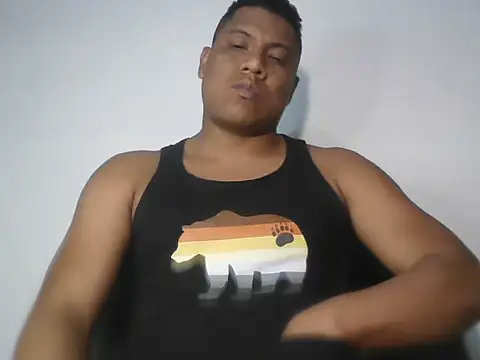 latinblack01 online show from 10-25-25, 06:34