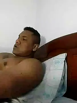 latinblack01 online show from 12-15-24, 04:51