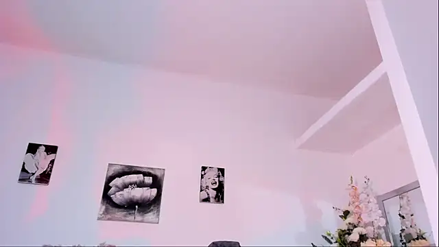 Snapshot of La_Perversa69 chatting on 09-12-25, 09:03 La Perversa69 online show from 09-12-25, 09:03