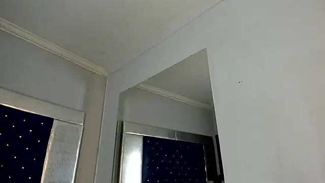 Snapshot of La_Perversa69 chatting on 09-26-25, 07:21 La Perversa69 online show from 09-26-25, 07:21