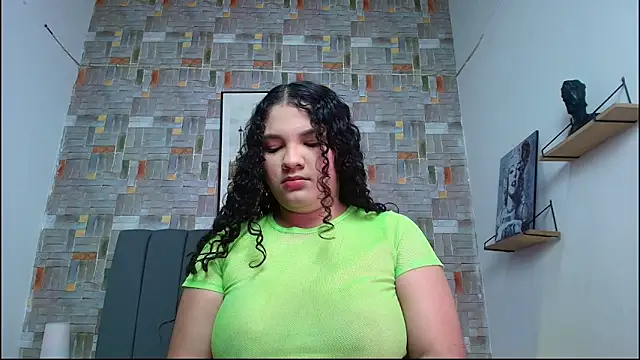 Snapshot of aaron_antonella_mds chatting on 02-25-26, 08:30 aaron antonella mds online show from 02-25-26, 08:30