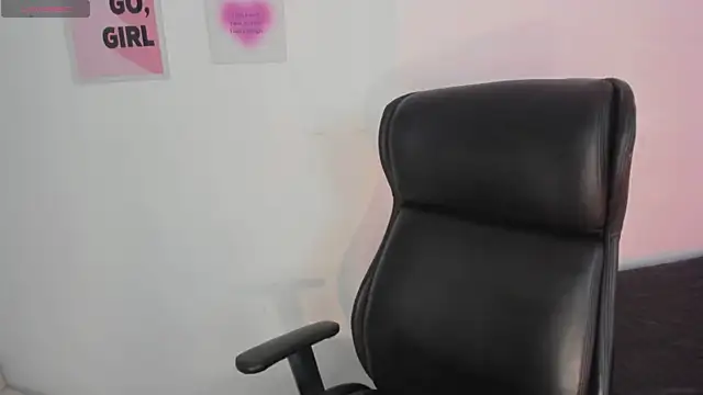 LanaJones  online show from 04-08-26, 01:01