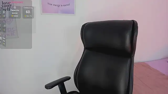 LanaJones  online show from 04-17-26, 01:25