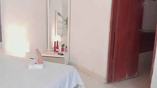 Alhana pulido online show from 02-01-25, 07:55