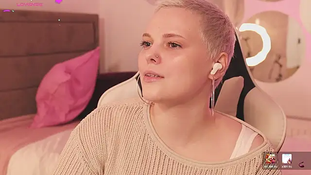 LikaBerry1 online show from 02-11-26, 02:39