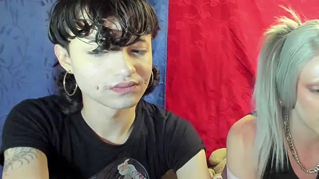 Snapshot of Bloody_lamb chatting on 02-06-26, 08:38 Bloody lamb online show from 02-06-26, 08:38