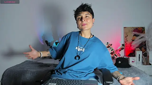 ZuryRamirez  online show from 03-02-25, 11:39