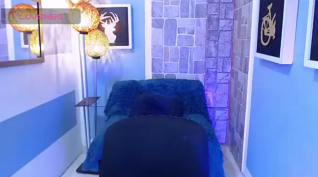 hanha rossee online show from 02-25-25, 05:08