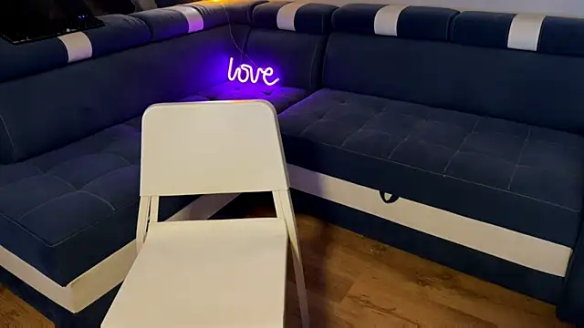 MiliExteraaa online show from 11-24-25, 07:14