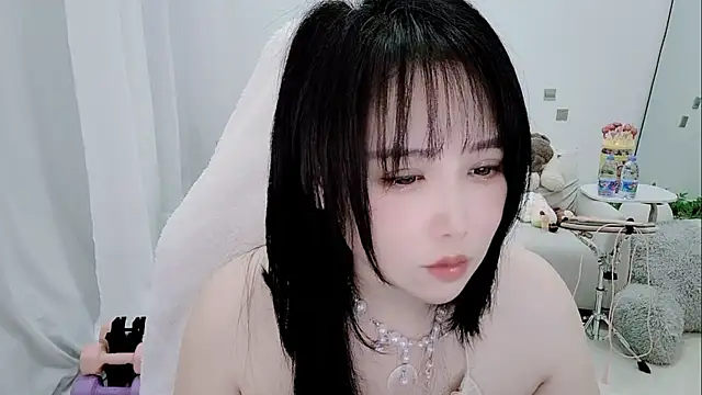 Vaness-a online show from 03-25-26, 04:45