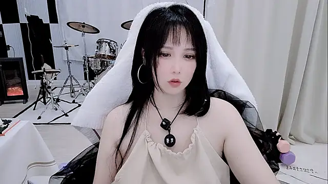 Vaness-a online show from 04-04-26, 02:45