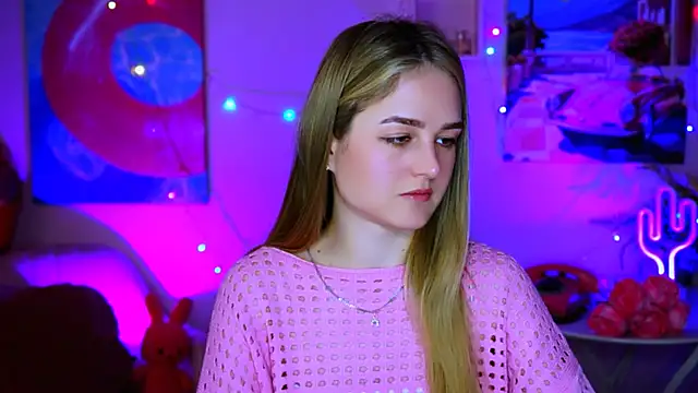 Snapshot of DeboraLarson chatting on 03-21-25, 04:49 DeboraLarson online show from 03-21-25, 04:49