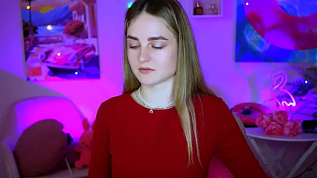 Snapshot of DeboraLarson chatting on 02-14-25, 07:07 DeboraLarson online show from 02-14-25, 07:07