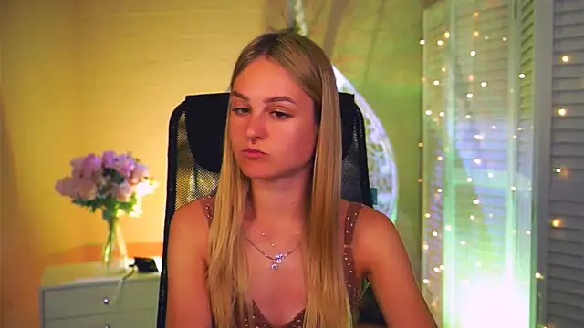 DeboraLarson online show from 03-26-26, 03:27