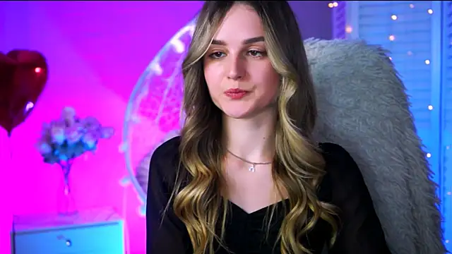 Snapshot of DeboraLarson chatting on 03-01-25, 07:26 DeboraLarson online show from 03-01-25, 07:26