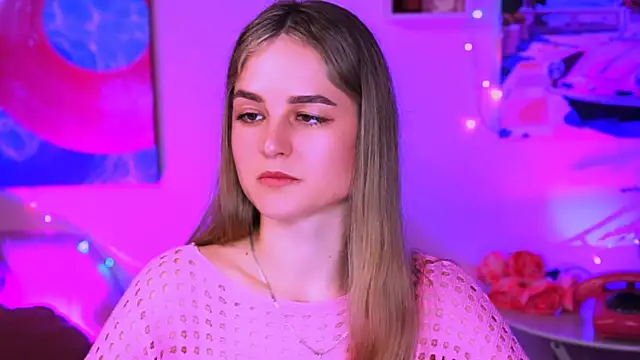 Snapshot of DeboraLarson chatting on 03-07-25, 06:57 DeboraLarson online show from 03-07-25, 06:57