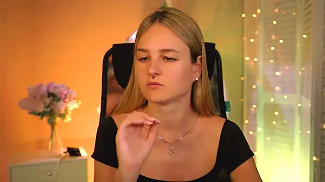 DeboraLarson online show from 03-28-26, 03:07