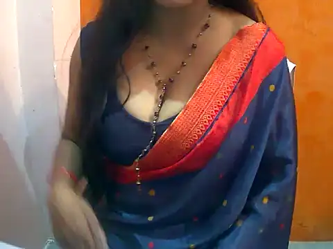 HOT-SEEMAA online show from 01-07-25, 05:22