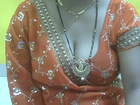 Snapshot of HOT-SEEMAA chatting on 05-31-26, 02:50 HOT-SEEMAA online show from 05-31-26, 02:50