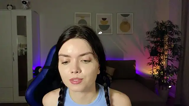 Snapshot of likeamoss chatting on 05-04-26, 03:59 likeamoss online show from 05-04-26, 03:59