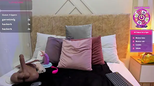 ashley  foxx  online show from 01-05-26, 05:27