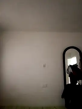 ashley  foxx  online show from 01-08-26, 12:00