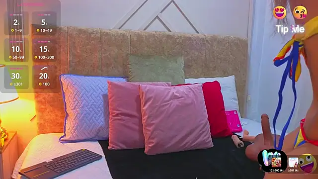 ashley  foxx  online show from 06-27-26, 03:51
